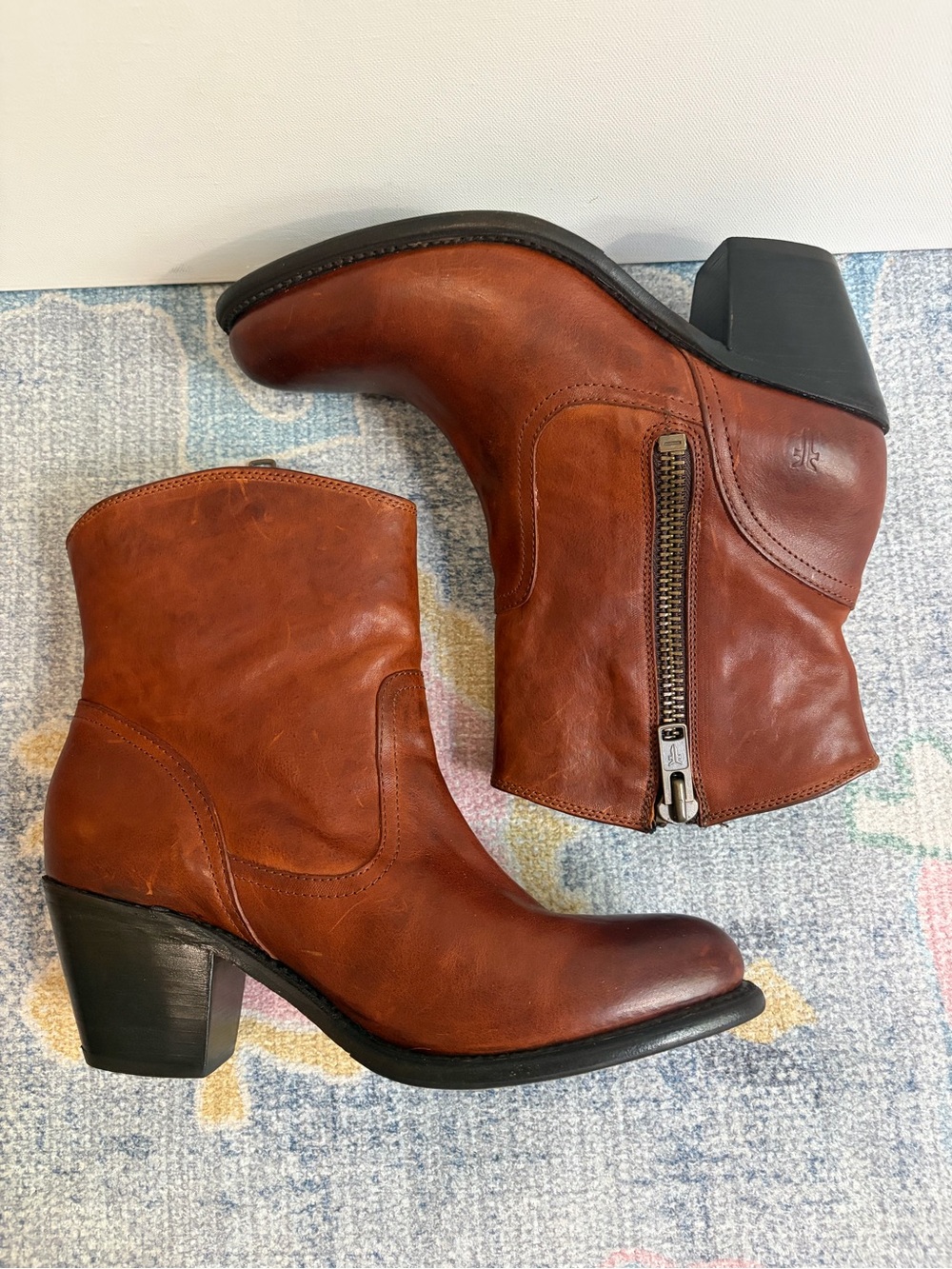 Vintage Frye Leather Zip Boots. Boho, western, leather, fall, cowgirl.